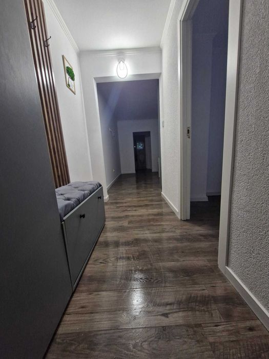 Inchiriez apartament pe termen lung!