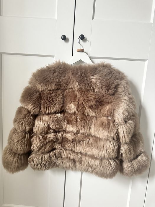 Haina Blana Artificiala