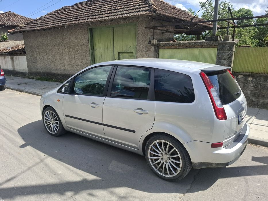 Лек автомобил форд