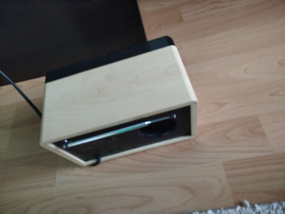 Mouse  wireless cu acumulator. Radio și boxă cu Bluethooh.