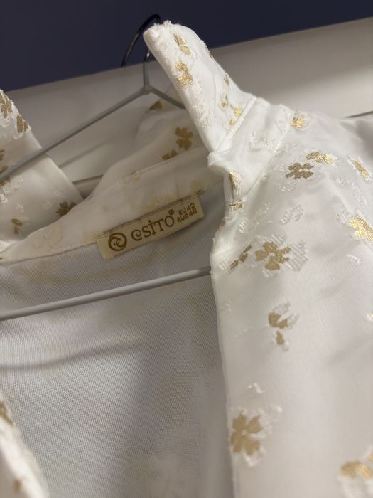 Rochie alba cu flori