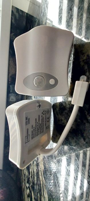 2 lămpi cu senzor de mișcare