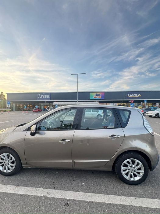 Renault Scenic 3 2012 1.6