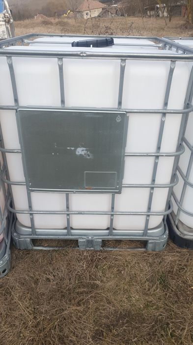 Rezervoare 1000l cu grilaj metalic