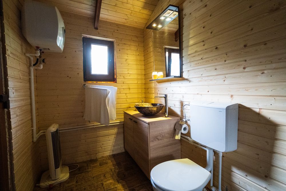 Cabană de închiriat cu ciubăr