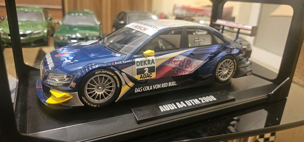 Мащабни модели 1:18