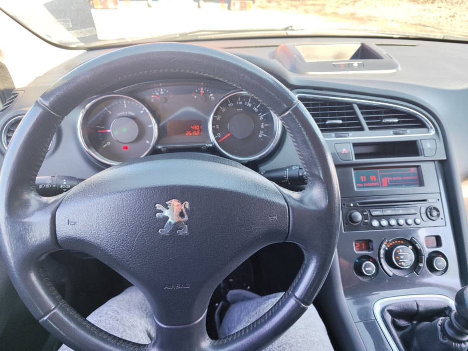 Пежо 5008, 1,6HDI, 2011г.