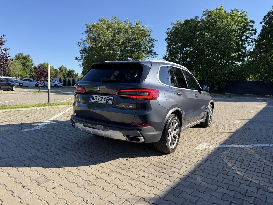 BMW X5 2020 — imagine 3