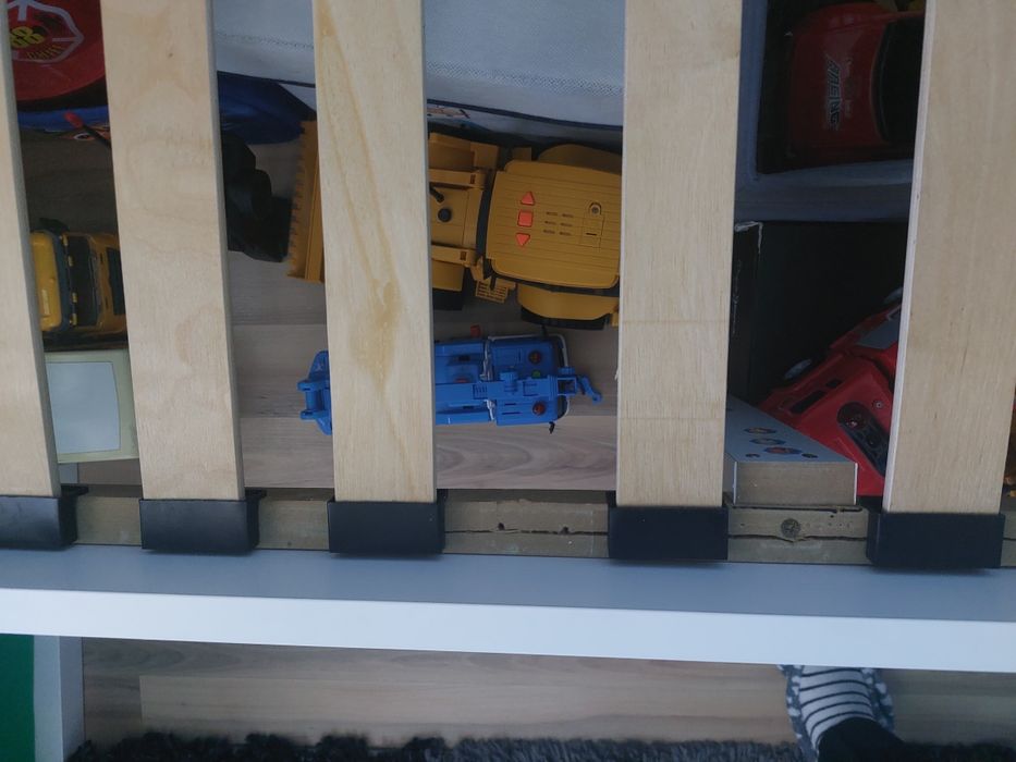 Подарявам 2 броя детски кревата