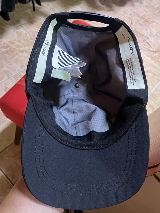 Шапка ,,Off-White”Gore-Tex