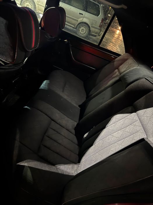 Мерседес 1993 2.2