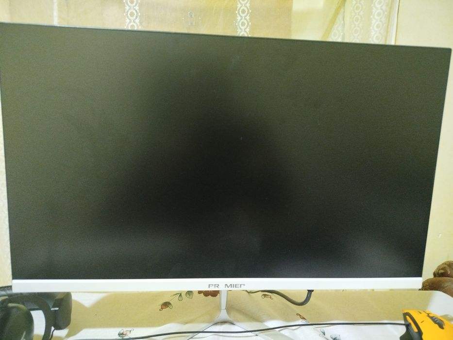 Монитор 180 герц full hd