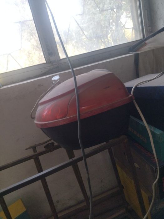 Зонтик 30$. Багажник 200к сум кофра 200к сум