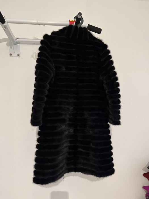 Продам норковую шубу