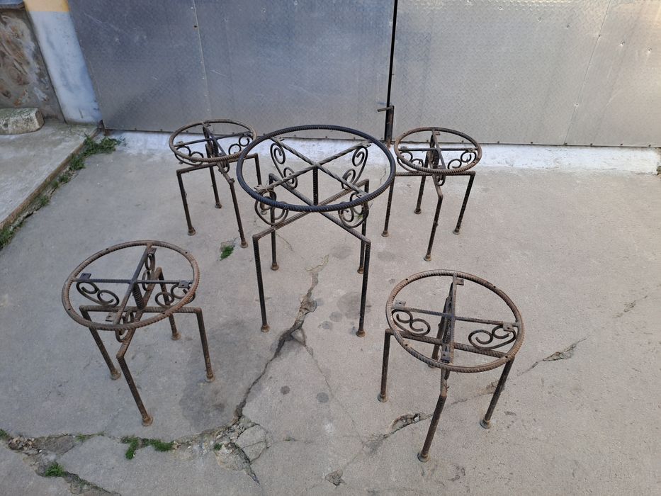 Masa si 4 scaune fier