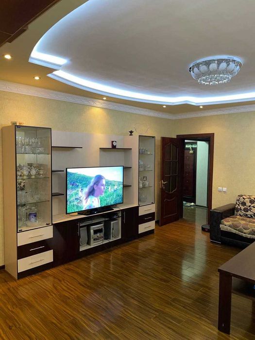 метро Айбек  3/3/9  74 м²