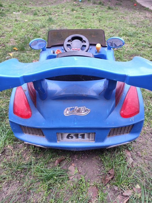 Електрическа кола