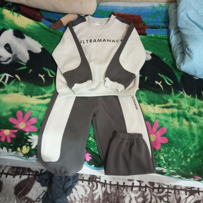 Спортивный костюм, теплый с начесом.