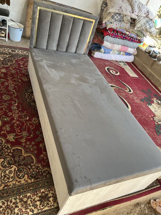 Краваты Односпальные