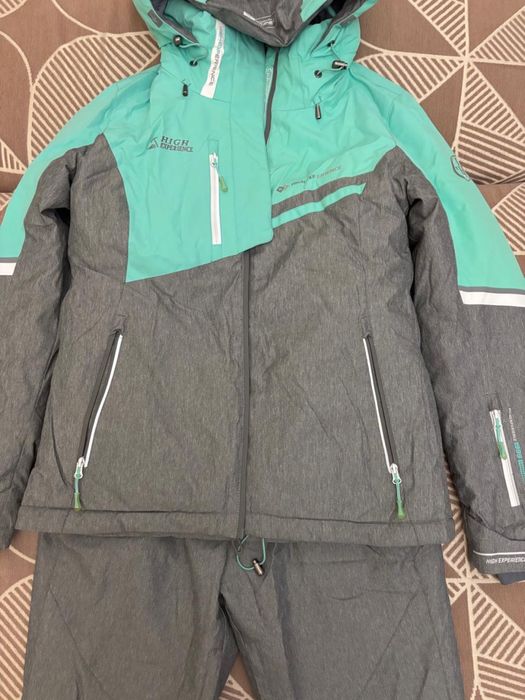 Лыжный костюм женский