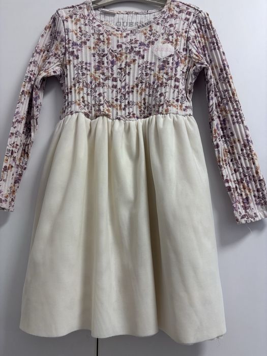 Детска рокля Guess размер 5г.