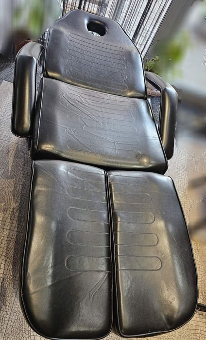 Козметичен или педикюрен стол