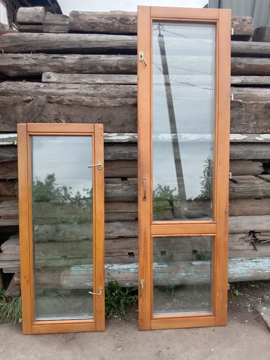 Продам дверь балконную