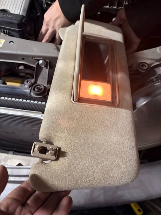 Козырек Lexus RX 300