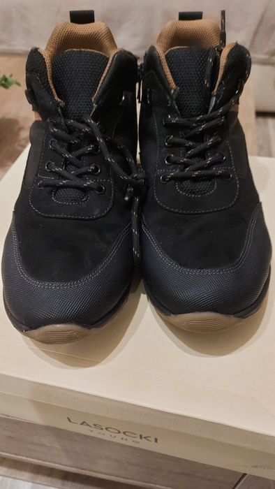 Боти 38 номер Нови