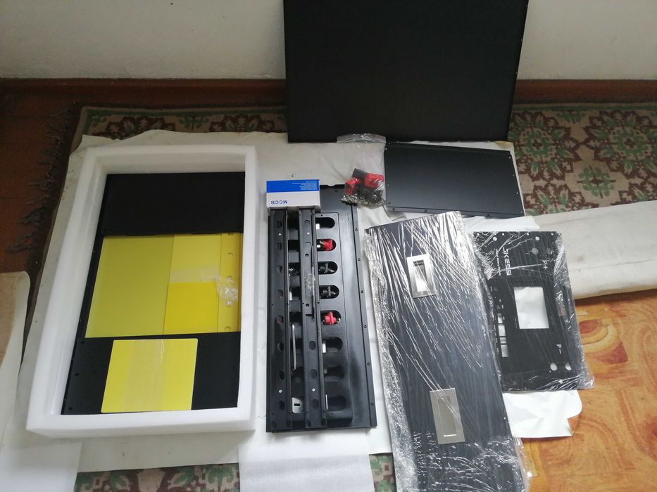 Кутия за батерия LIFEPO4 48V