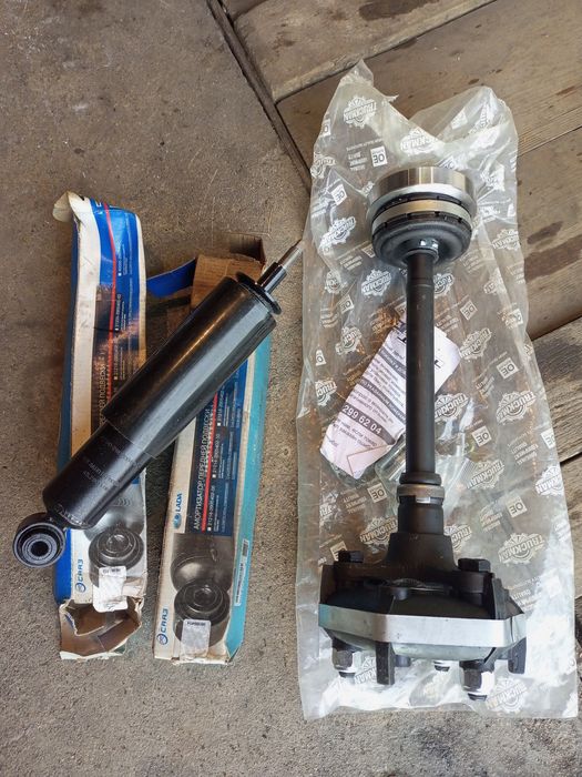 Продаю на Шевроле Ниву