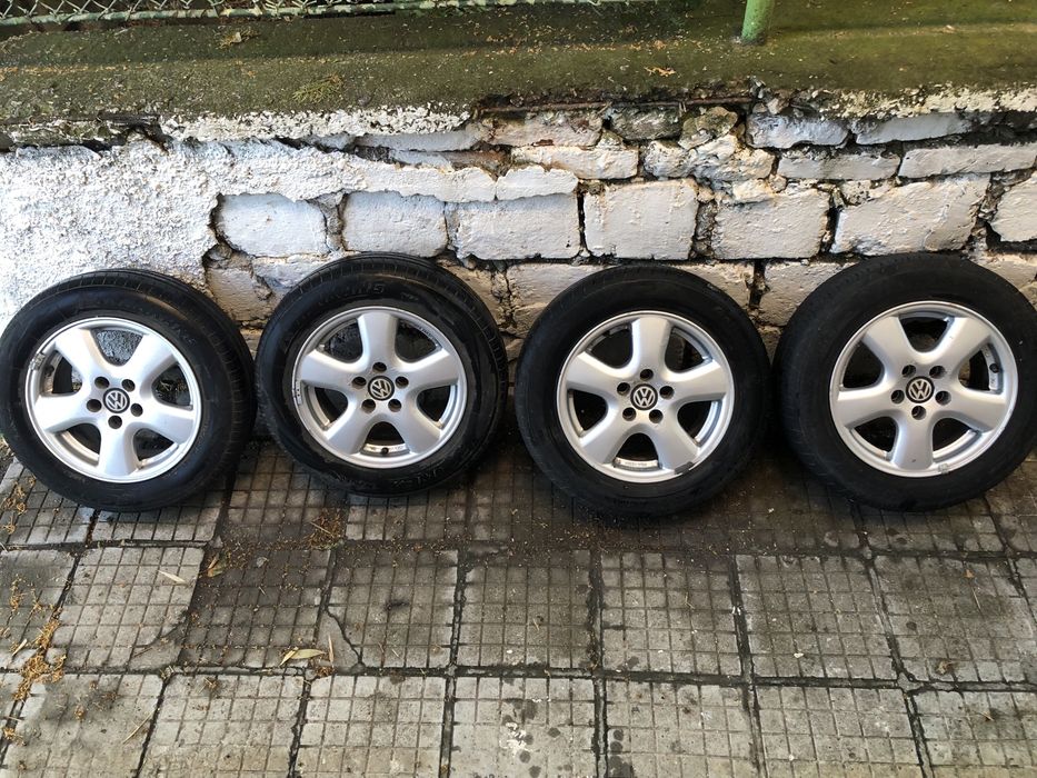 Летни гуми с джанти 175/65 r14 от голф 4