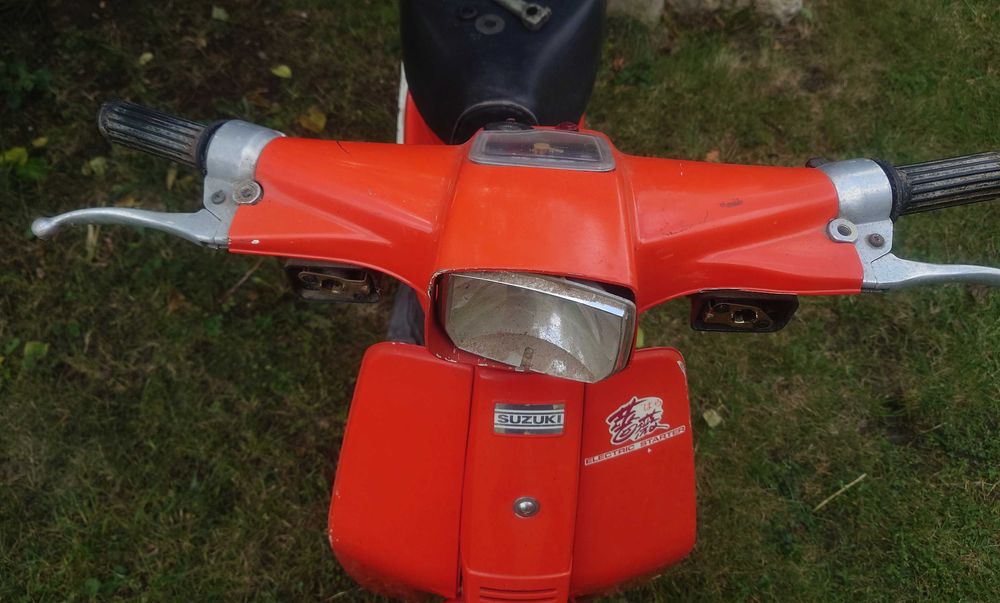 скутер Suzuki Bara цял за части