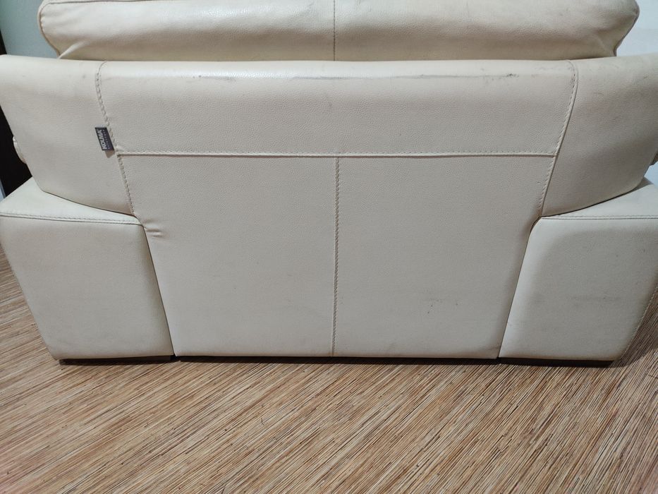 КОЖАННЫЙ   диванчик