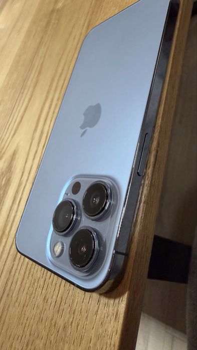 Продаю IPhone 13 Pro 128г