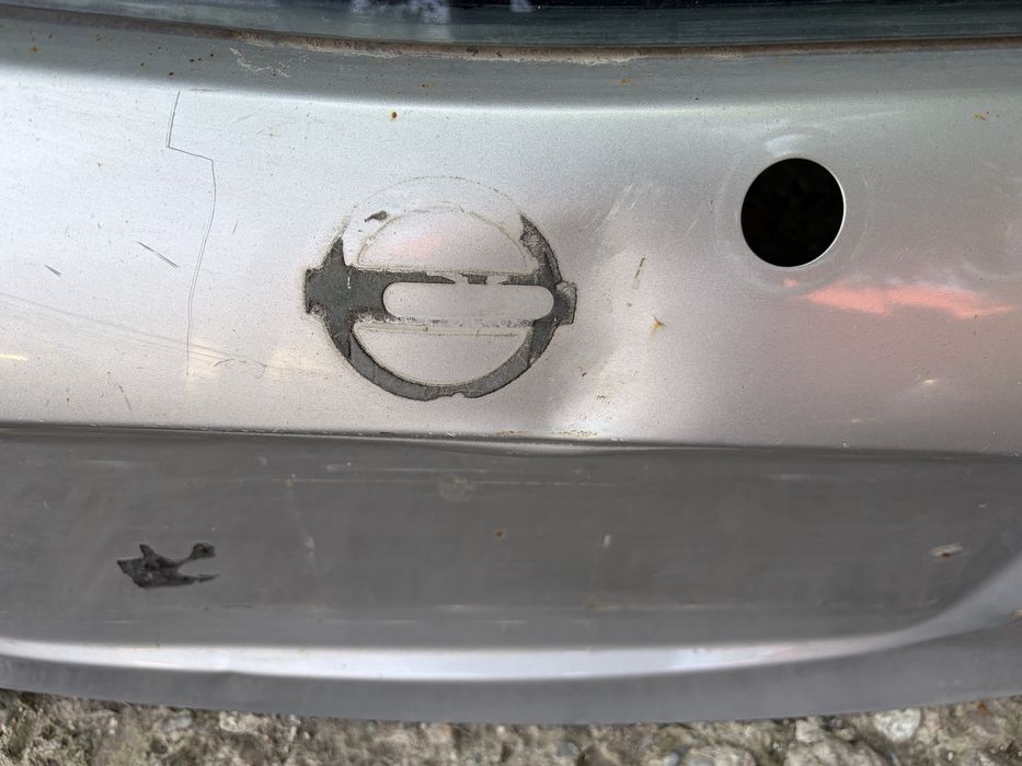 Крышка Nissan Almera
