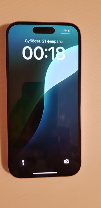 iPhone 15 розовый