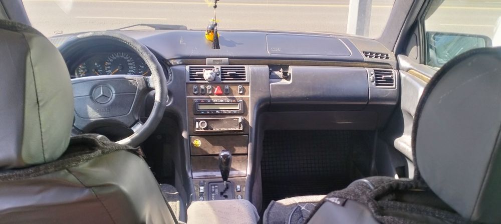 Продам Мерс Е280 авангард комплектация