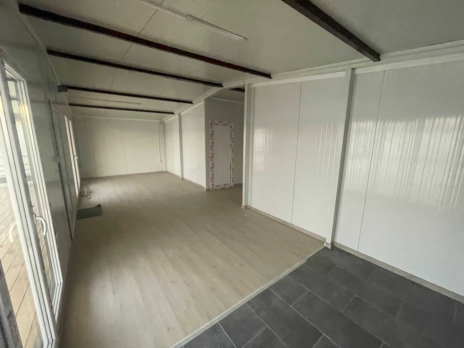 Жилищен контейнер 900/900 см. с двускатен покрив