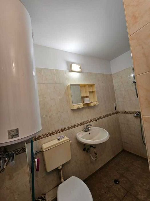 Дава се под наем Двустаен апартамент в Пловдив, Център - 56 кв.м за 255 € - Снимка #4