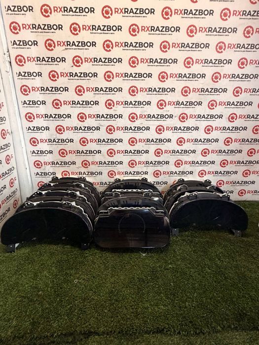 Щиток приборов (спидометр)