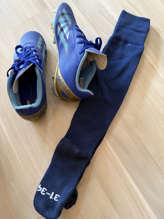 Бутонки Адидас 34н с чорапи