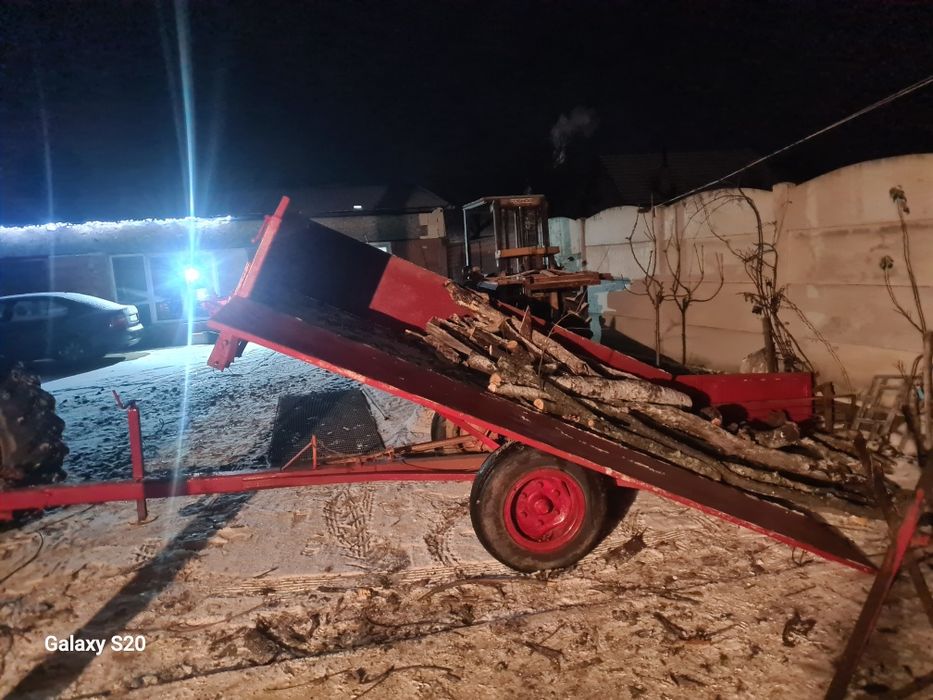 Remorca Basculabila Italia