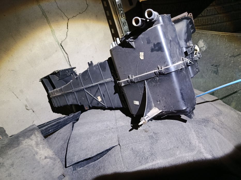 Продам корпус печки пассат б3