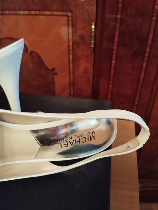 Продам туфли, босоножки, распродажа