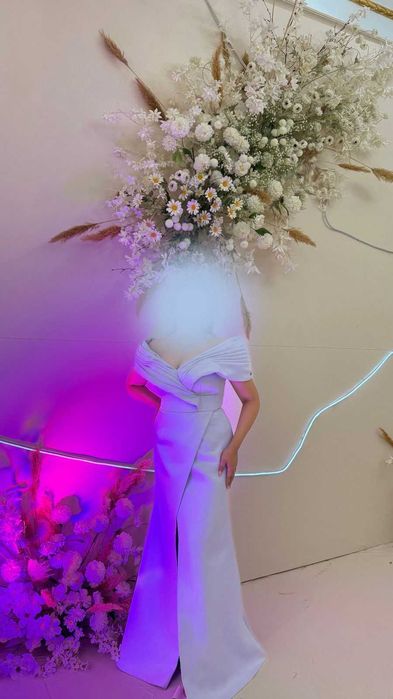 Шикарное выпускное платье в идеальном состаянии