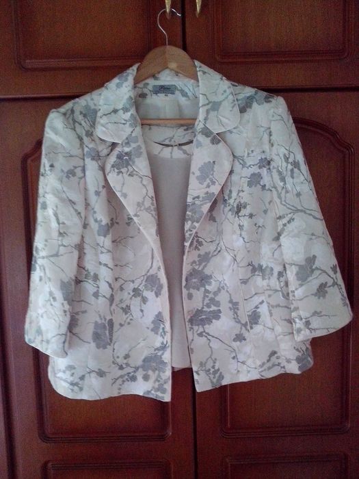 compleu 46/48,bluza si sacou,Polonia,elegant,pentru ocazii speciale