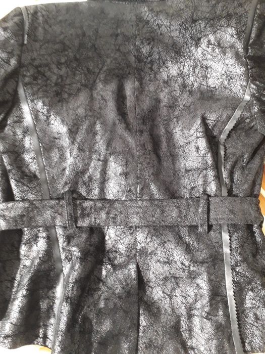 Дамски официален  костюм от 2 части