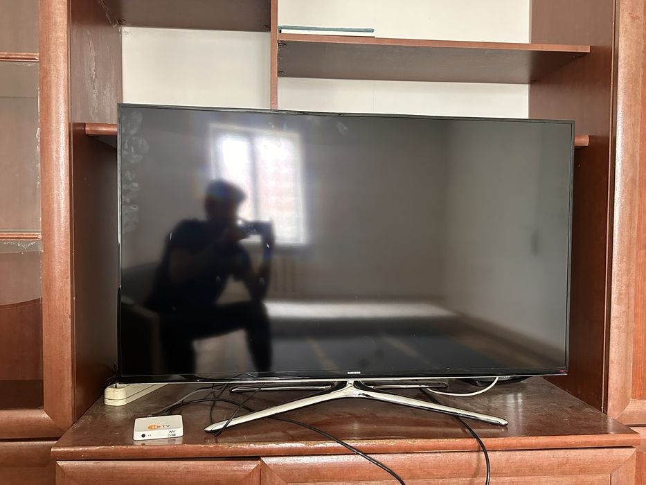 Продам телевизор срочно