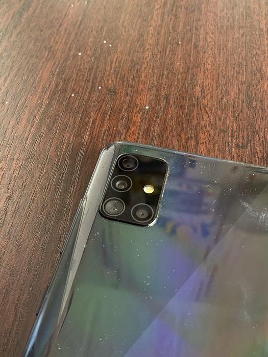 Samsung Galaxy A51 продам